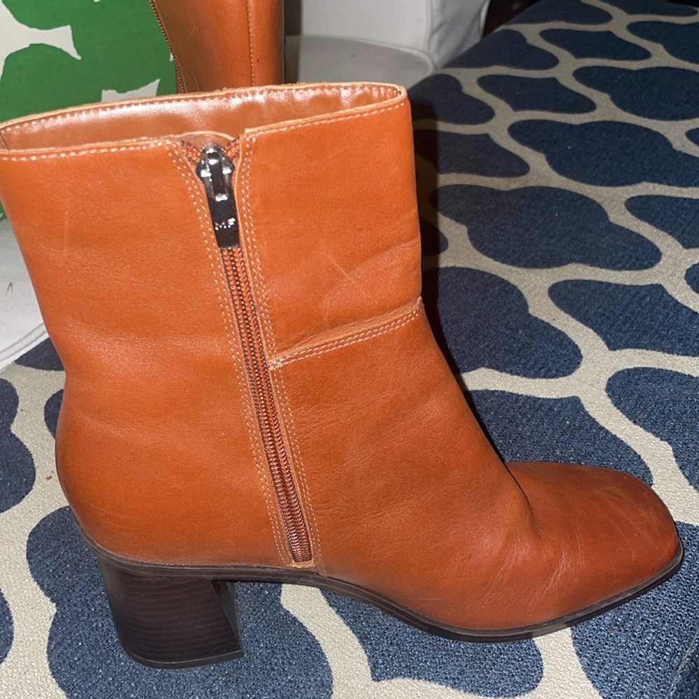 EUC Marc Fisher Boots  7 1/2 - Picture 5 of 9